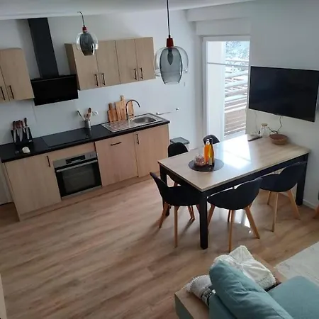 Appartement Chaleureux Au Pied Des Pistes *